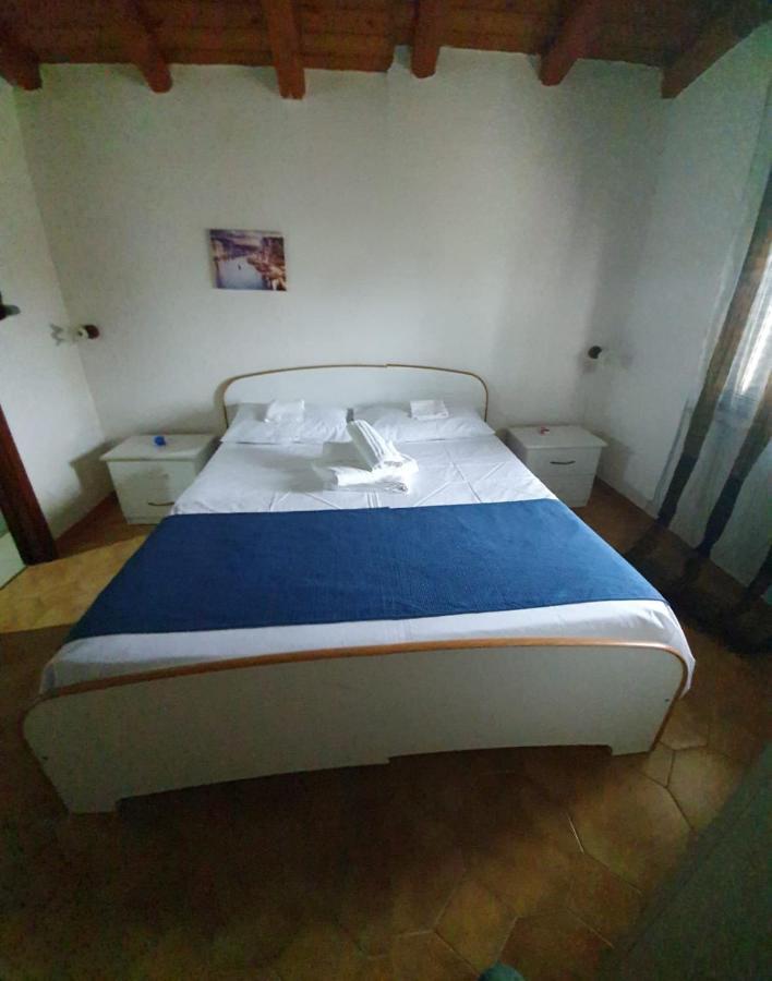 Bed and Breakfast Beb Eclissi Фонтане-Бьянке Экстерьер фото