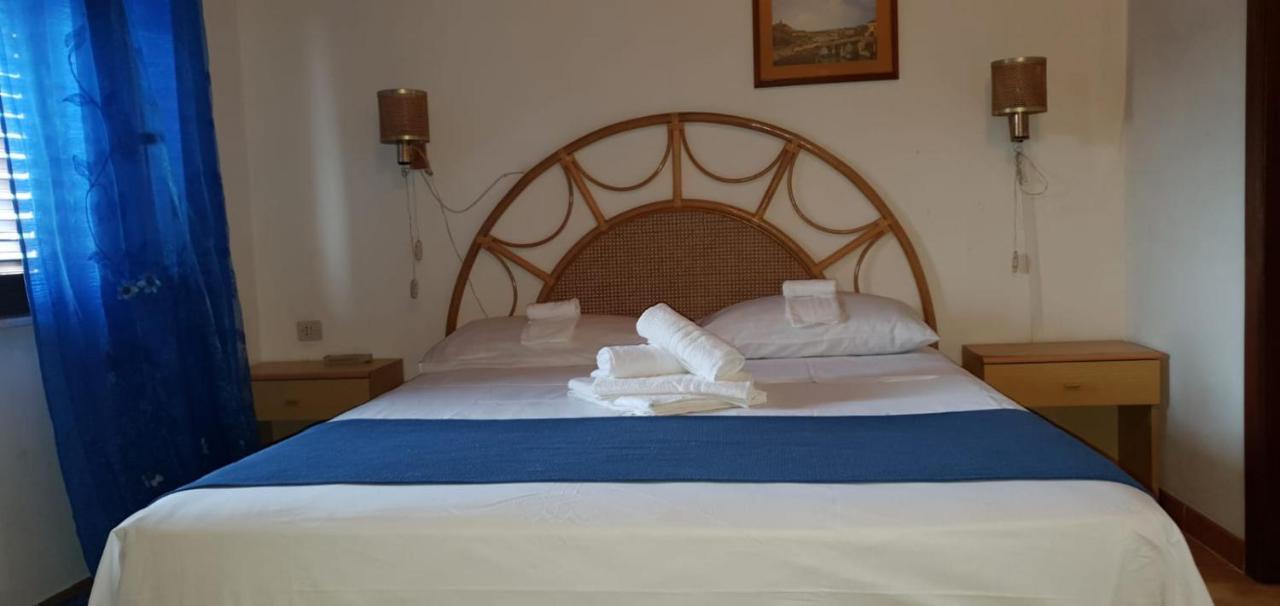 Bed and Breakfast Beb Eclissi Фонтане-Бьянке Экстерьер фото